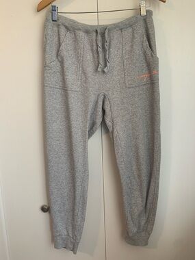 Crunch Heathered Gray “no judgements” “CRUNCH” Cropped Track Pants Size Medium